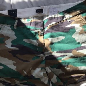 J Crew 5” Camo shorts